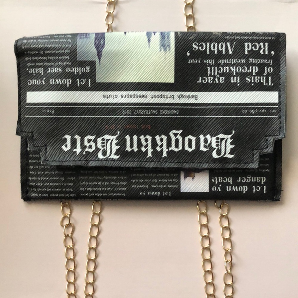 French newspaper print chain purse